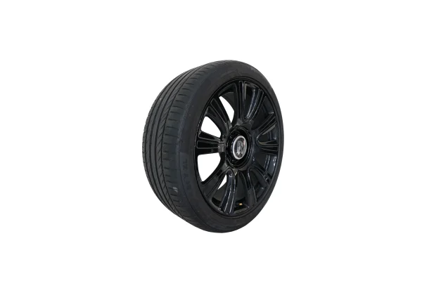 Rolls Royce Wraith Original Tires with Rims and Bolts Black