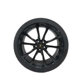 Lamborghini Urus Pirelli Tyres 23 Inch