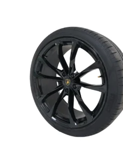 Lamborghini Urus Pirelli Tyres 23 Inch