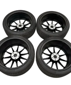 Lamborghini Urus Pirelli Tyres 23 Inch Black OEM 4ML601025DC - 4ML601025DD for sale in dubai1