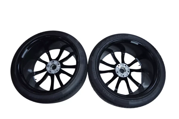 Lamborghini Urus 23 Front Rims Green Stripes with Sensors OEM 4ML601025 BA AS for sale in dubai 04