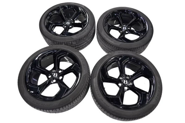 Bentley Bentayga Wheels Rims with Tyres Black OEM 36A601025 for sale in dubai 01