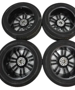 Range Rover Vogue 21″ Premium OEM Alloy Wheel & Tyre Set – Grey & Chrome – M8E21007DB for sale in Dubai 4