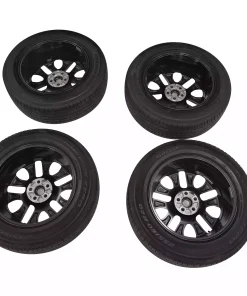 Alternative view of Land Rover Defender 20″ Pirelli Tyres L8BMCA Silver Sidewall – Genuine OEM