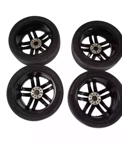 Mercedes Benz V-Class W447 19 inch Rims with Continental Tyres White OEM A44740145002 for Sale