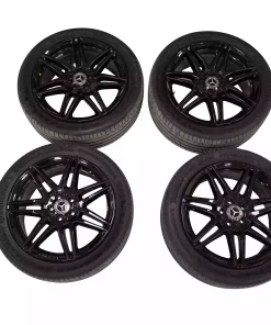 Mercedes Benz V-Class W447 AMG 19 inch Rims with Continental Tyres Black OEM A44740151001