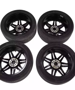 Mercedes Benz V-Class W447 AMG 19 inch Rims with Continental Tyres Black OEM A44740151002 for Sale