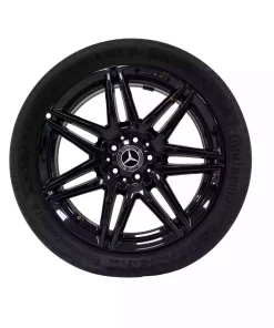 Mercedes Benz V-Class W447 AMG 19 inch Rims with Continental Tyres Black OEM A44740151003 for Sale in Dubai