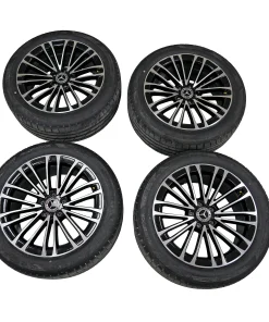 Mercedes S-Class Hankook Wheels Silver OEM A2234013400 for sale in Dubai (1)