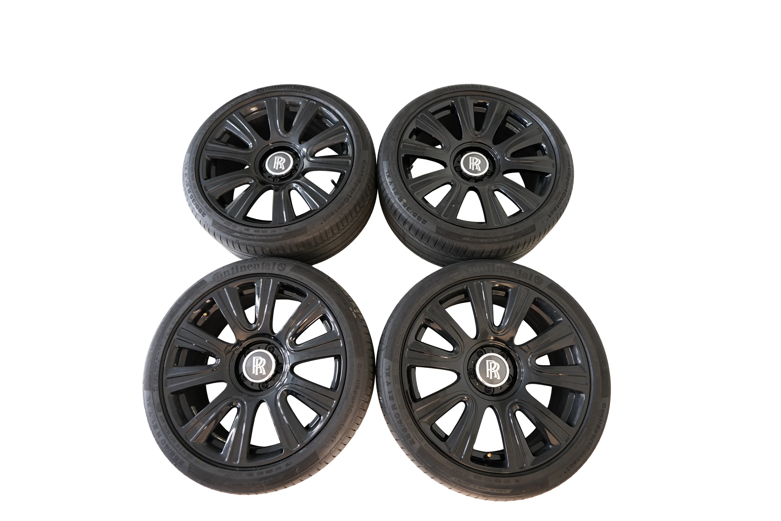 Rolls Royce Wraith & Dawn Original Tires Set with Rims OEM 6864987 6864988 Black for sale in Dubai